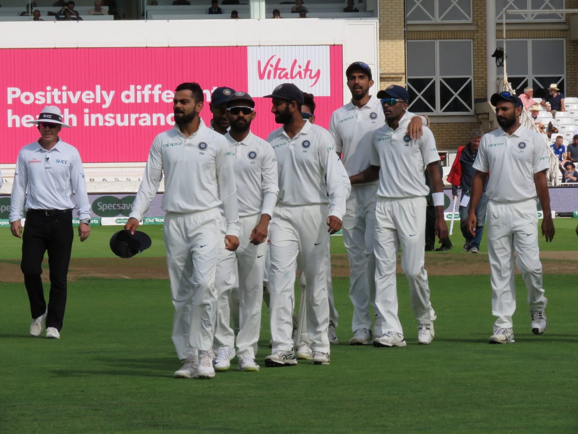 क्रिकेट : तीसरे टेस्ट मैच में भारत ने इंग्लैंड को 203 रनों से हराया। 